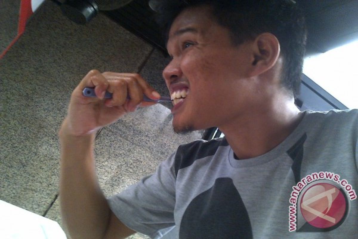 Gusi Sering Berdarah? 8 Cara Ampuh Mengatasinya 20150316IMG-20150316-02552.jpg